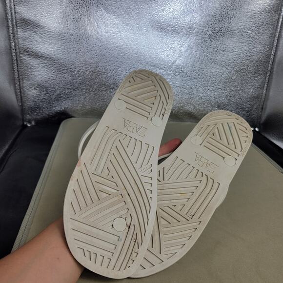 Zara Cream Sandals - Picture 3 of 9
